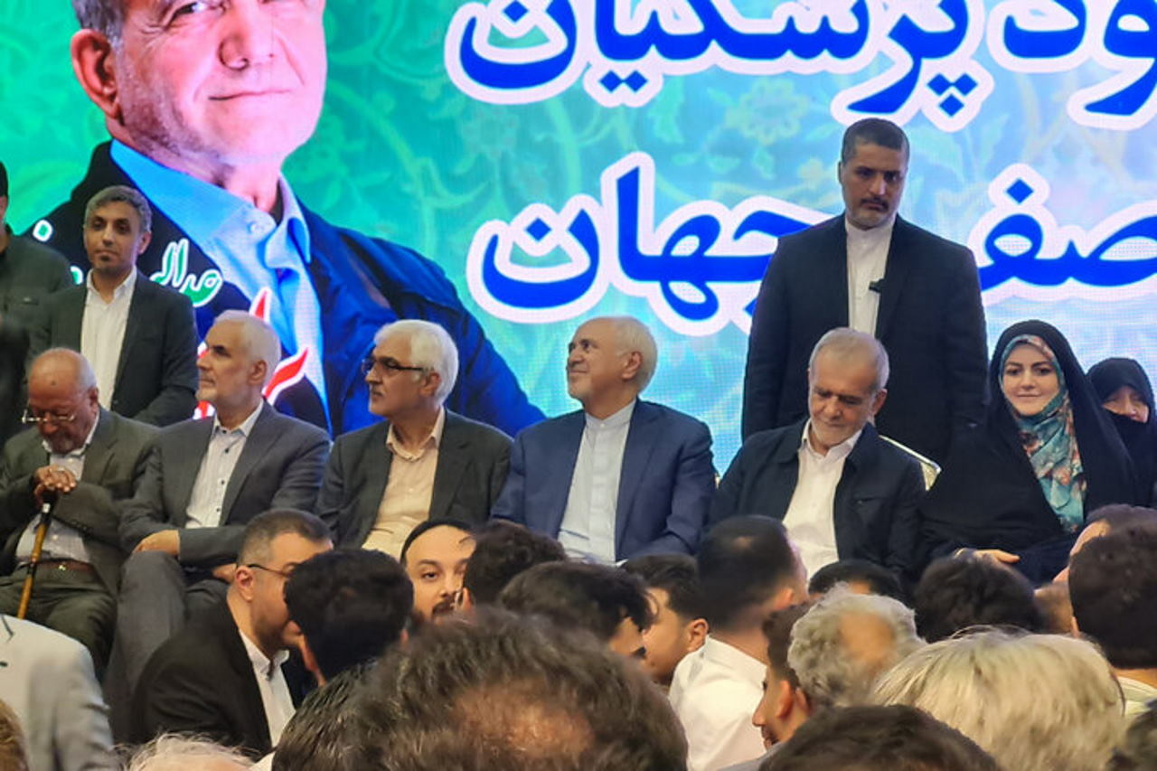گلایه یک فعال سیاسی از بی‌مهری دولت به نیروهای ستادی پزشکیان
