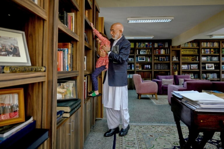 «هنوز هم طالبان را برادر می‌نامم» | حامد کرزی در حصر خانگی: جمهوری من باخت اما افغانستان پیروز خواهد شد