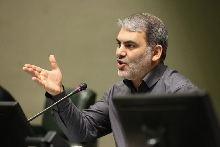 محسن زنگنه: مدیریت مصرف انرژی نباید فقط بر دوش مردم باشد
